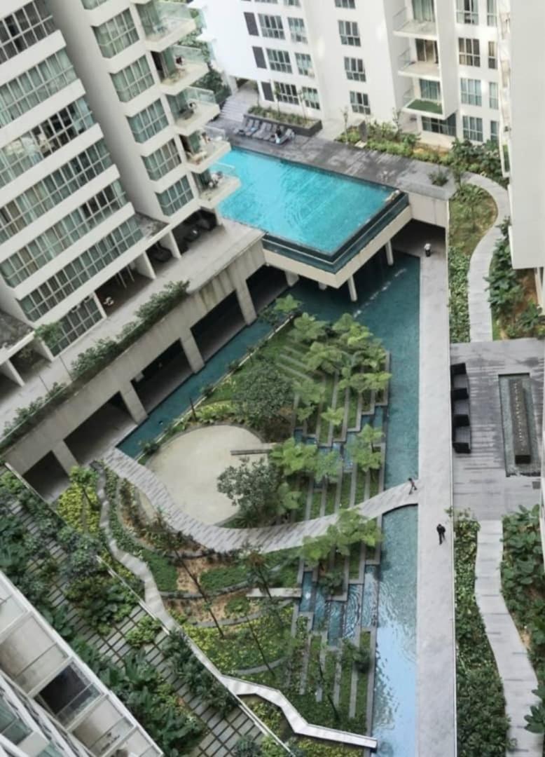 Regalia Suites Klcc View Rooftop Infinity Pool By Angkasa Homes 쿠알라룸푸르 외부 사진